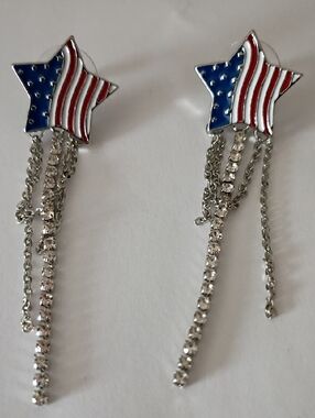 Star Flag Dangle Earrings – Red, White & Blue